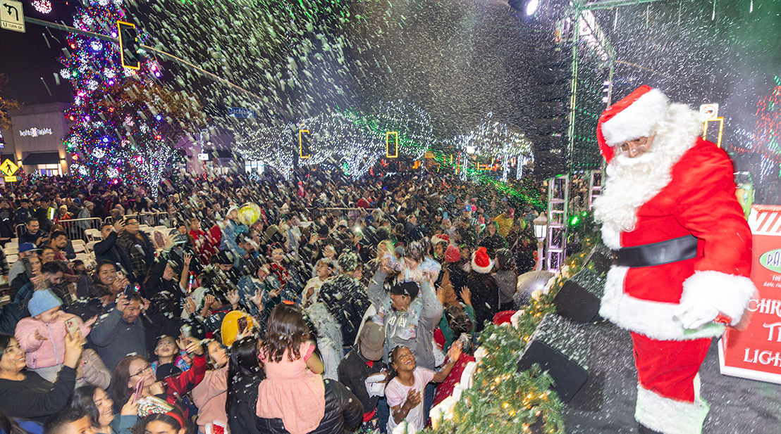 ADJ Snow Machines and LED Lighting Fixtures Create Stunning Backdrop To Paramount Tree Lighting